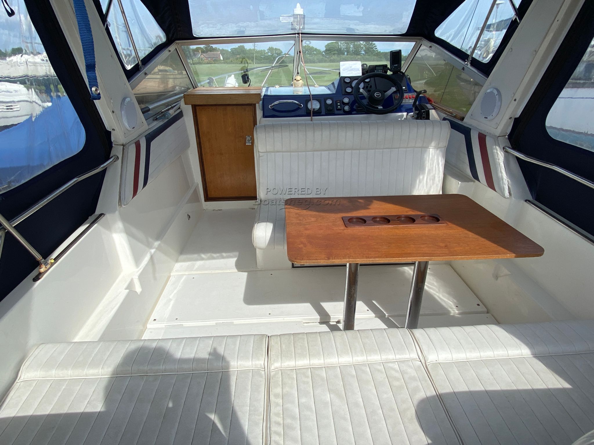 Fairline Carrera 24