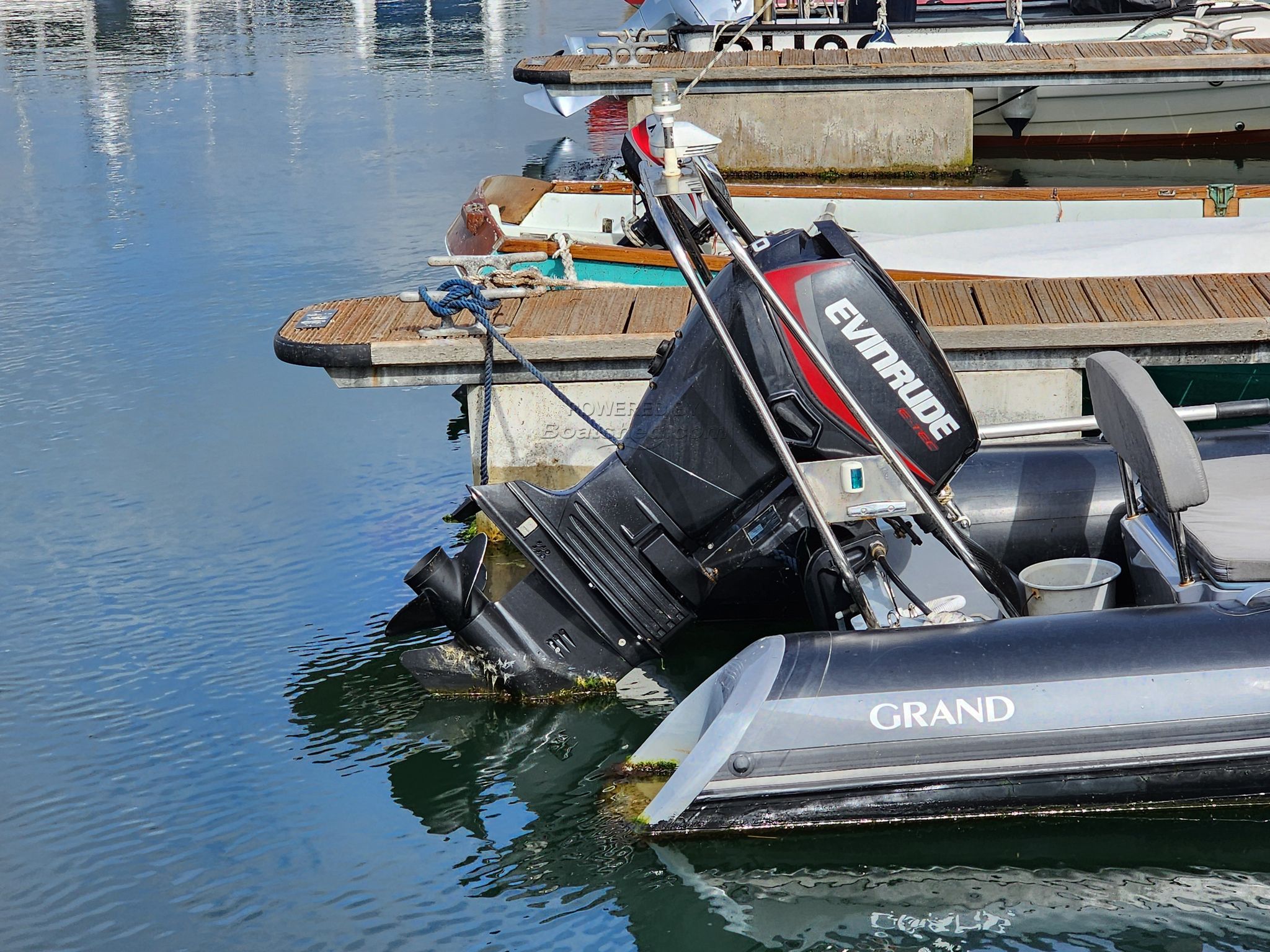 Grand Silverline 420 Rib