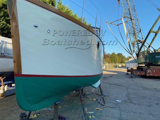 Classic 27 foot Motor Cruiser