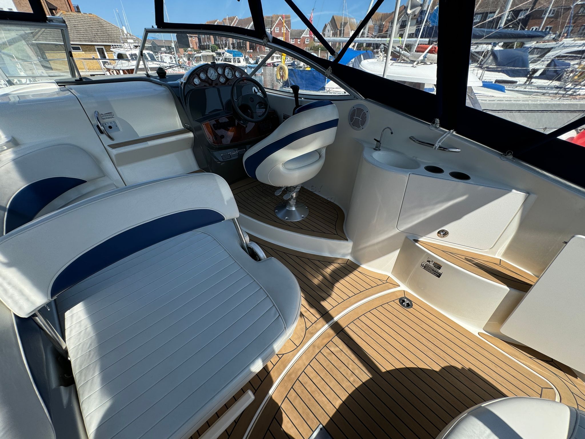 Bayliner 265