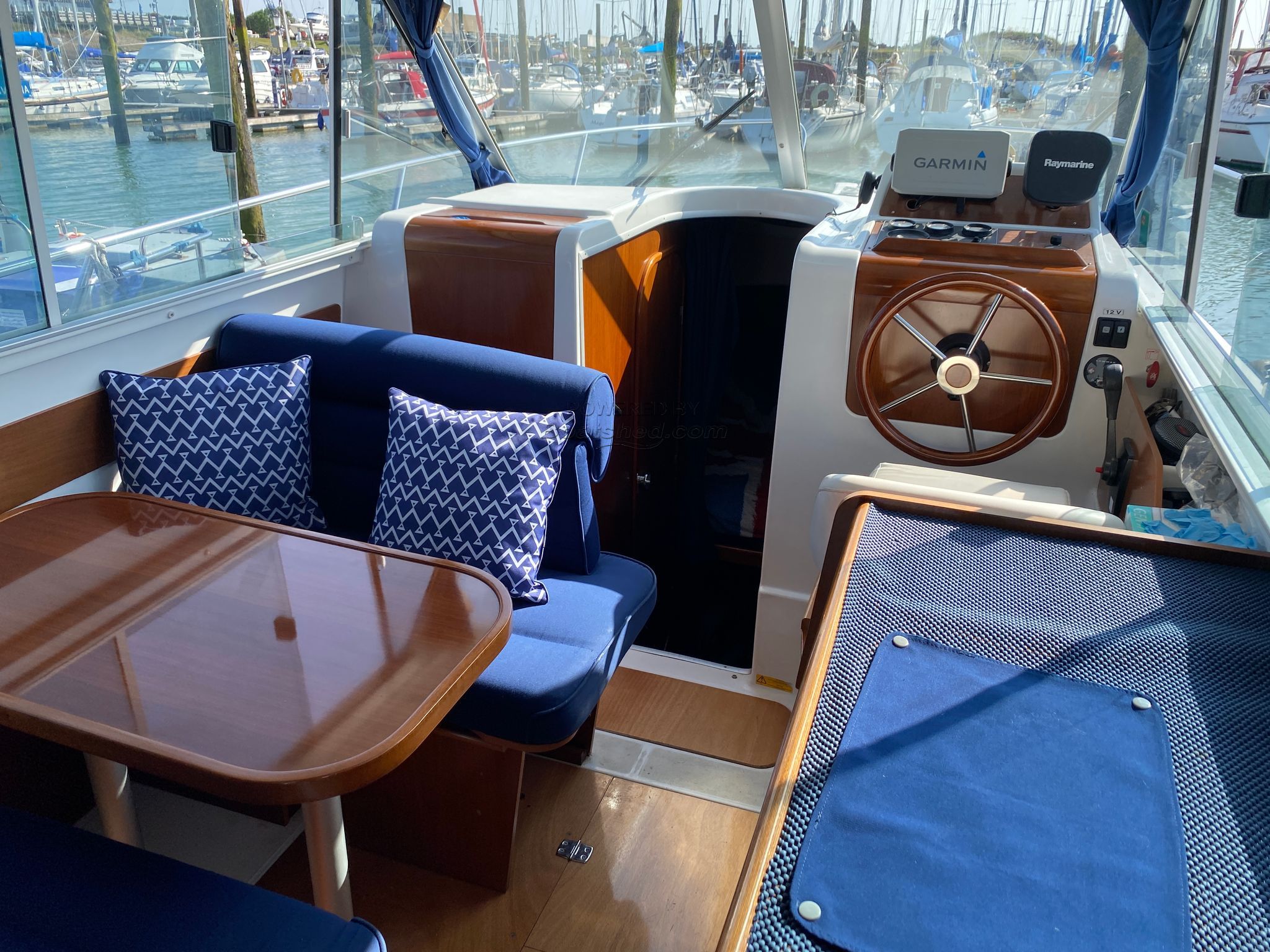 Beneteau Antares 760