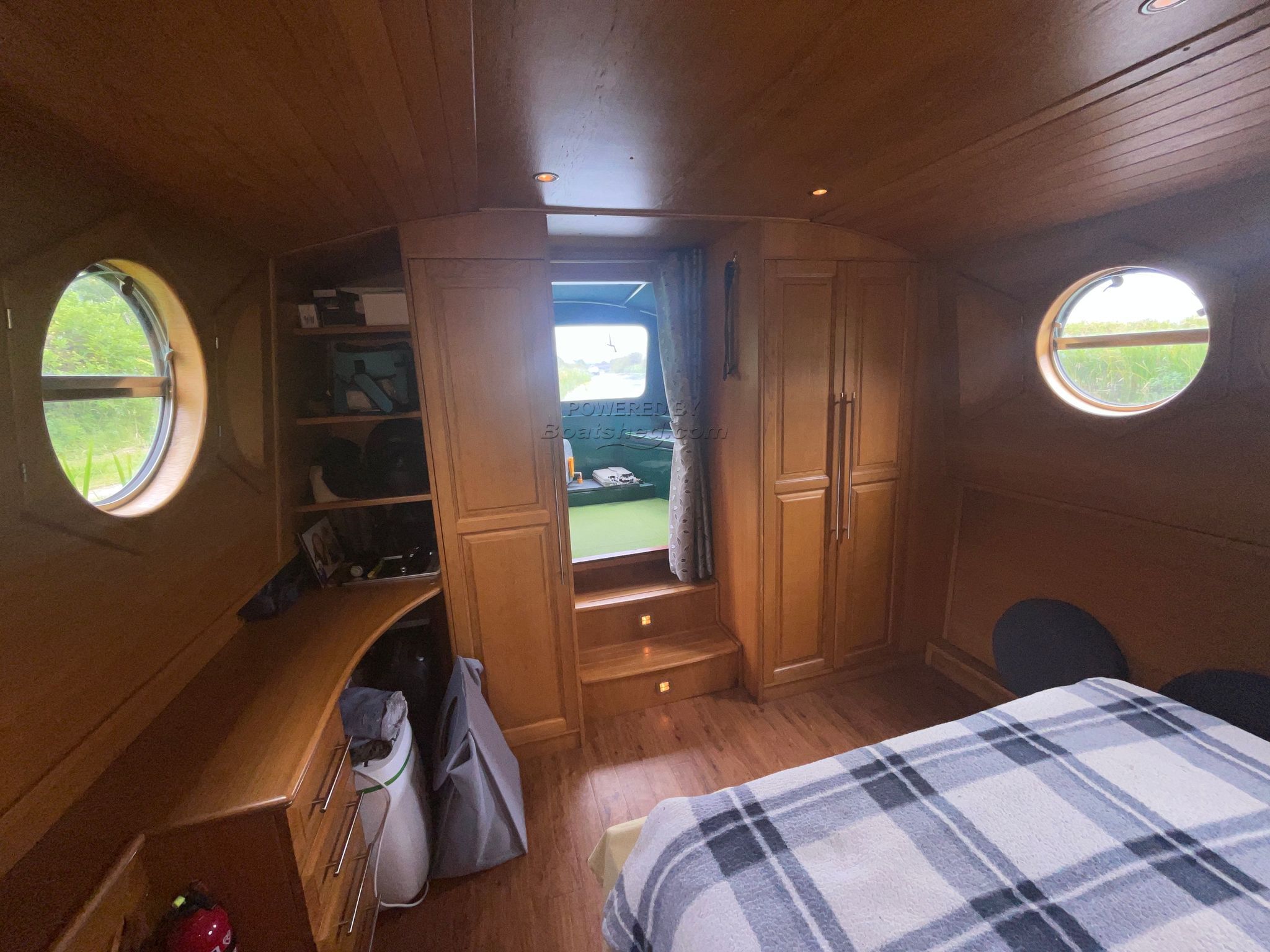 Wide Beam 60ft Cruiser Stern