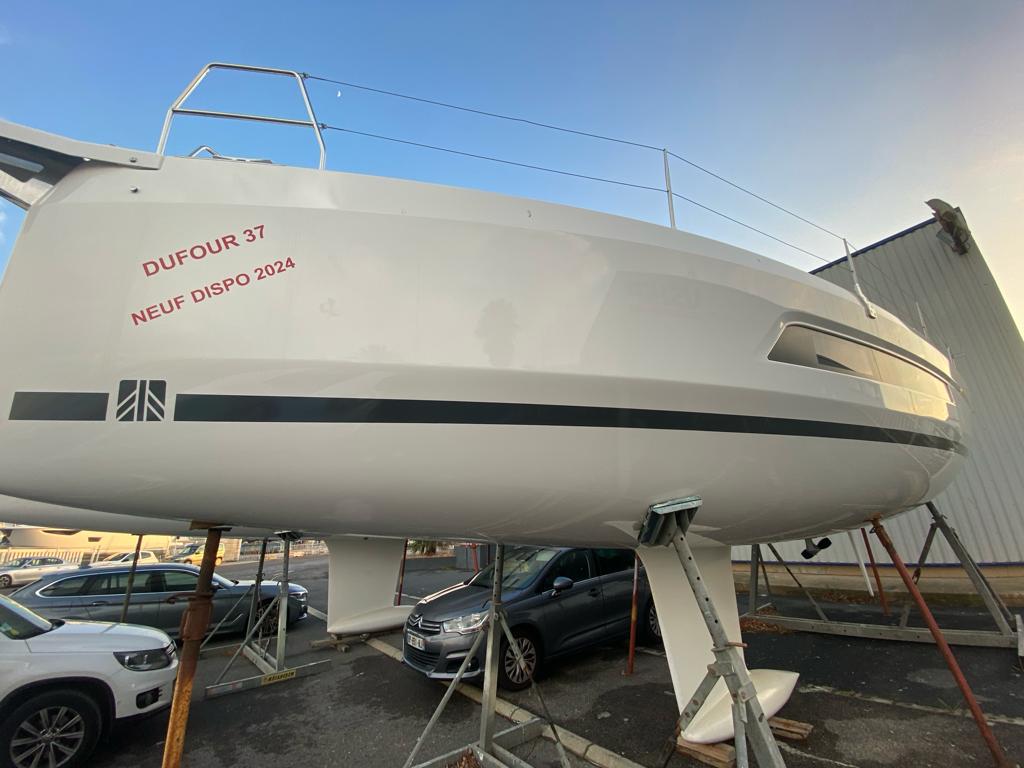 DUFOUR DUFOUR 37 NEW MODELE EXPO PLACE DE PORT A SAISIR